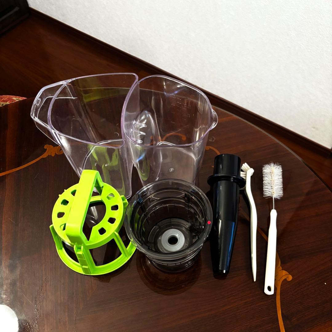 【美品】 Kuvings クビンス EVO-800 スロージューサー