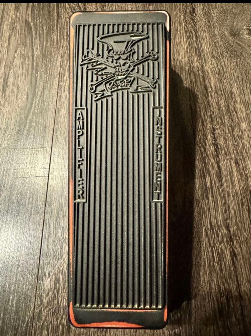 スラッシュ　クライベイビー　ワウ