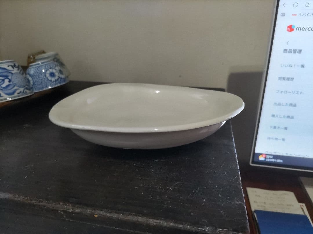 吉川正道　白磁　皿（径21.6×22.8cm）無傷