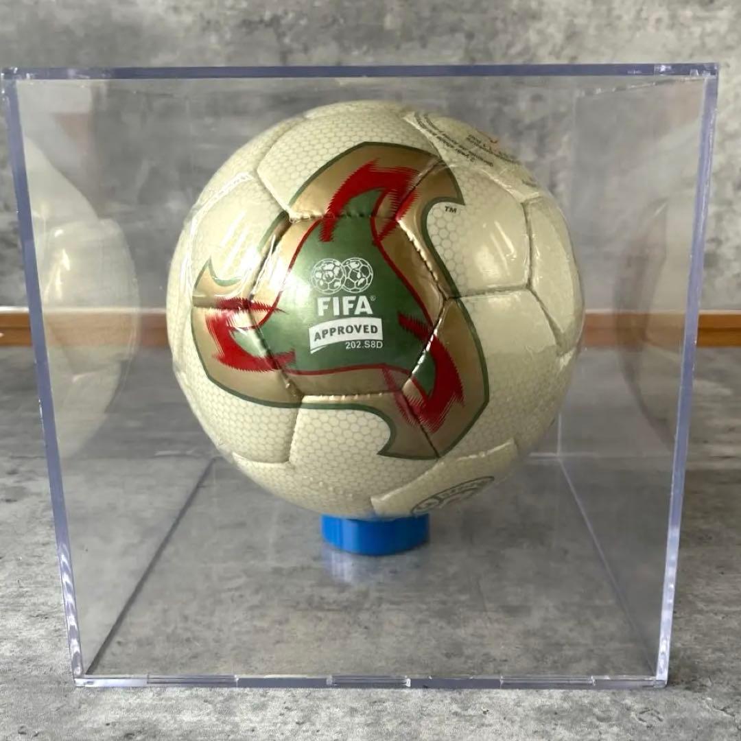 2002 FIFA日韓ワールドカップ公式球 FEVERNOVA アクリルケース付