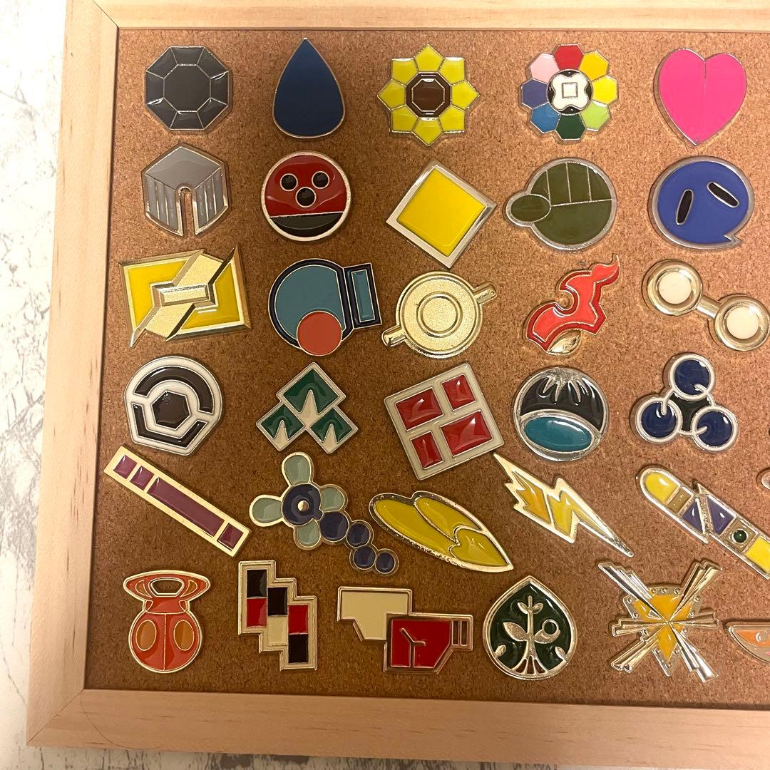 ポケモン　ジムバッジ　全地方・全種類　コンプリートセット　48個