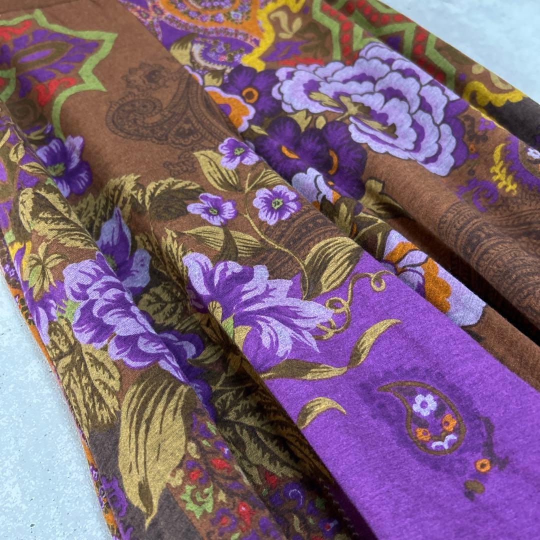 【美品】【エトロ】　個性的 ウエスト総ゴム　後ろ長め　美脚効果有り