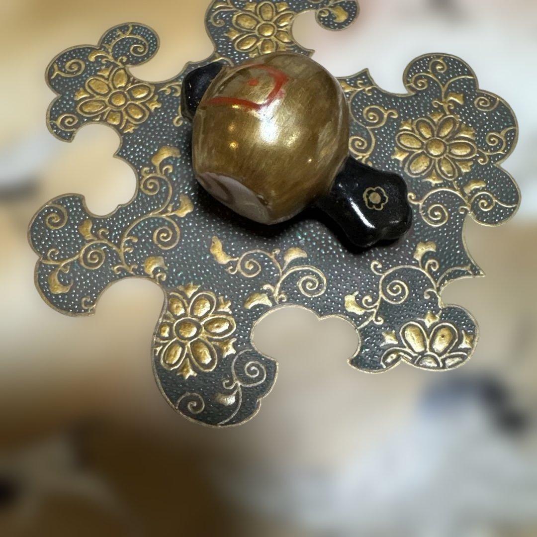 最終価格、アンティーク、自家保存　久谷　谷口骨董　蓋の裏に菖蒲の絵