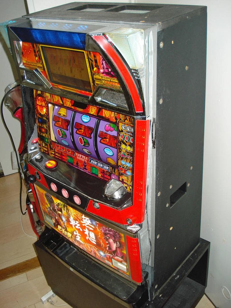 希少】パチスロ 4号機 初代 北斗の拳 コイン不要機付き