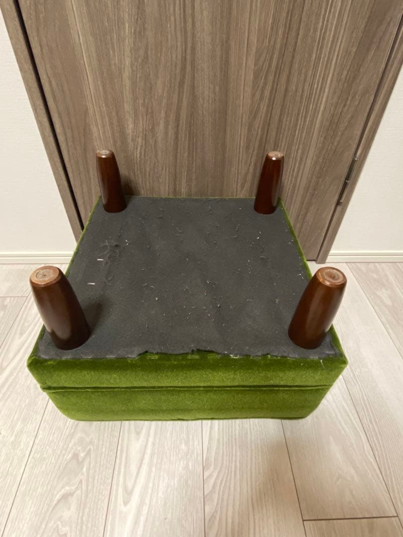 カリモク60/オットマン(グリーン)