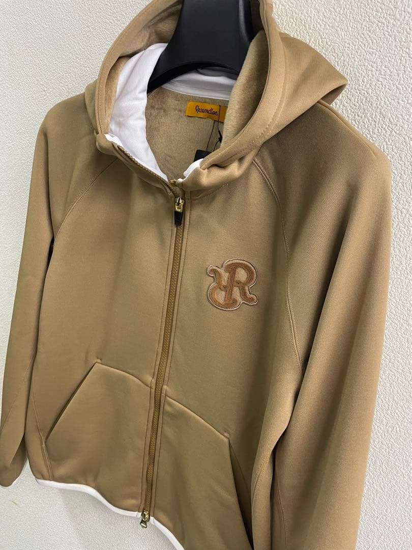 レザレクション　新品　Lサイズ キャメル　パーカー