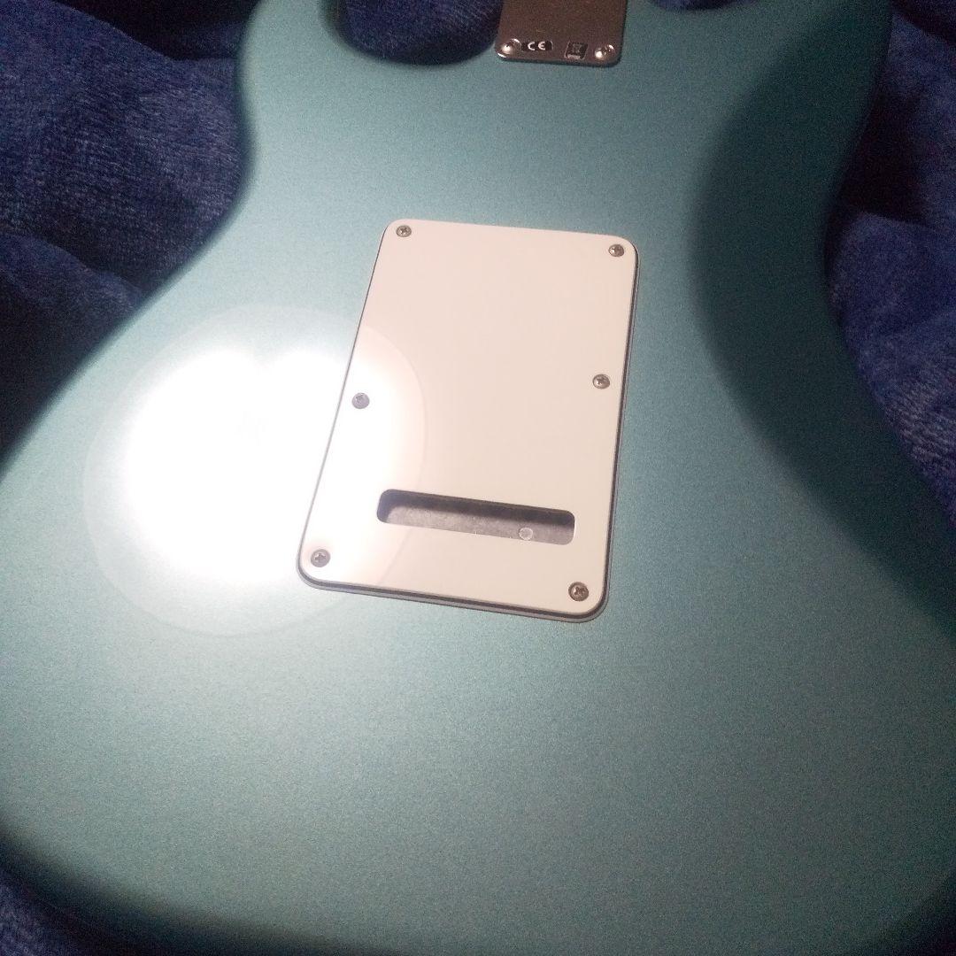 Fender Player Stratocaster バッファー内蔵　ロックペグ