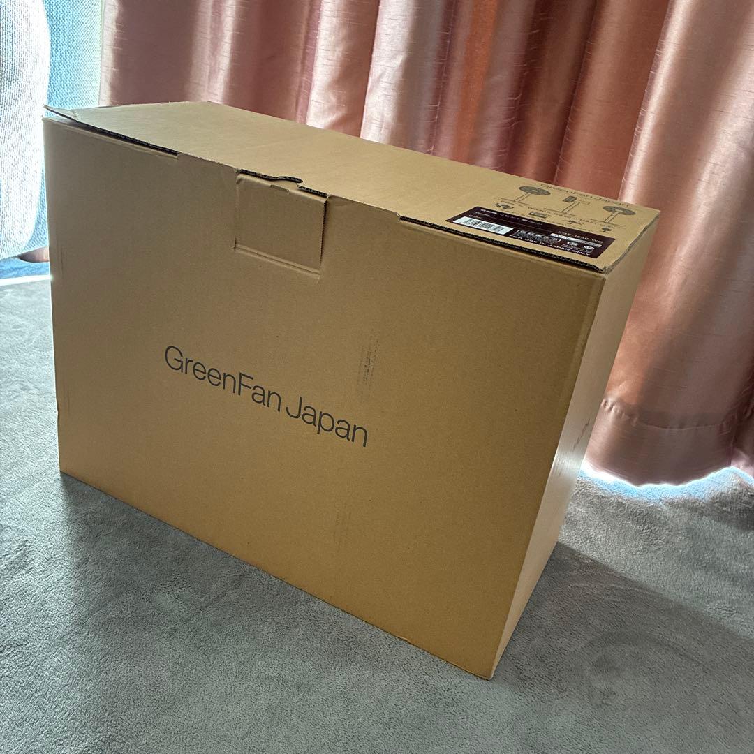 バルミューダ　EGF-1550-WG White/Gray