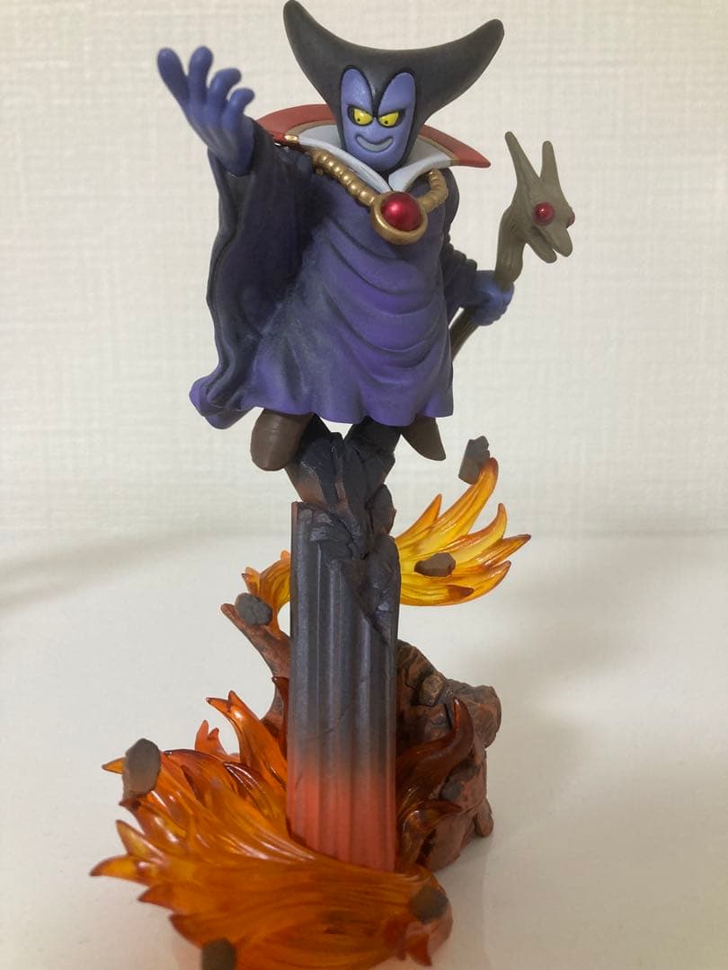 ぽ*た様 ［希少美品］ARくじアタルス ドラゴンクエストフィギュア3体‼︎