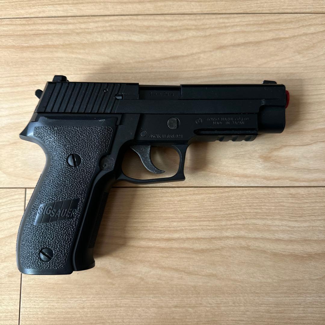 東京マルイ SIG P226(予備マガジン、ホルスター、箱付)