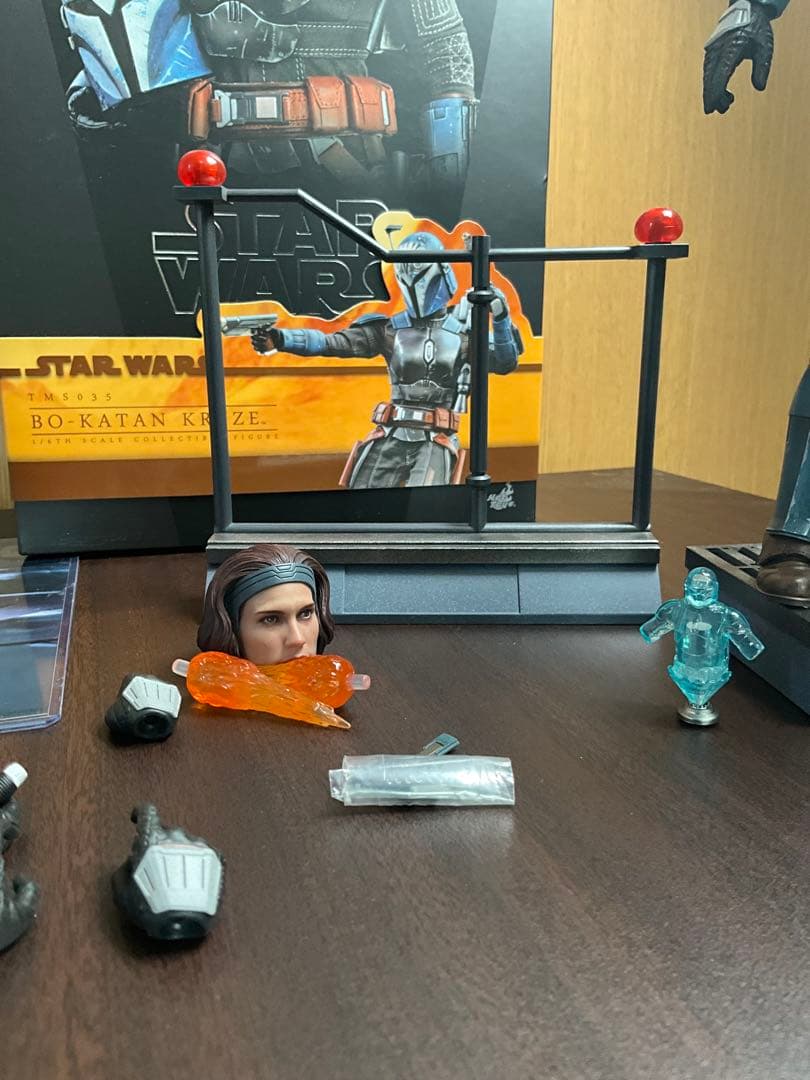 最終値下げ　hottoys ボカターン　ホットトイズ　SWAU サイン付