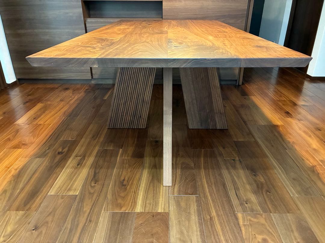 T*s様 カンディハウス　ハカマ　ソリッドテーブル