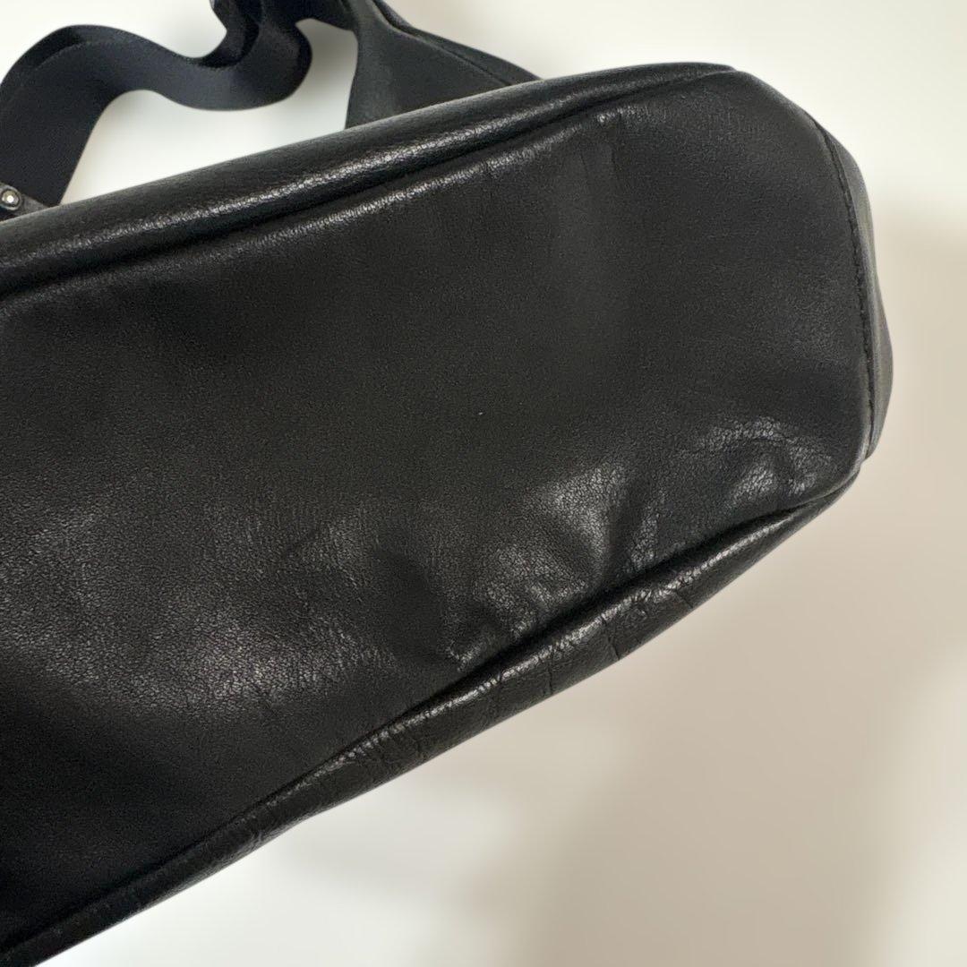 超美品ラシット今期A4入るソフトレザーラウンドビッグショルダーバッグ金具シルバー