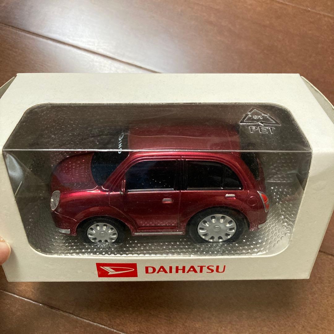 ダイハツ　ミラジーノ　プルバックカー