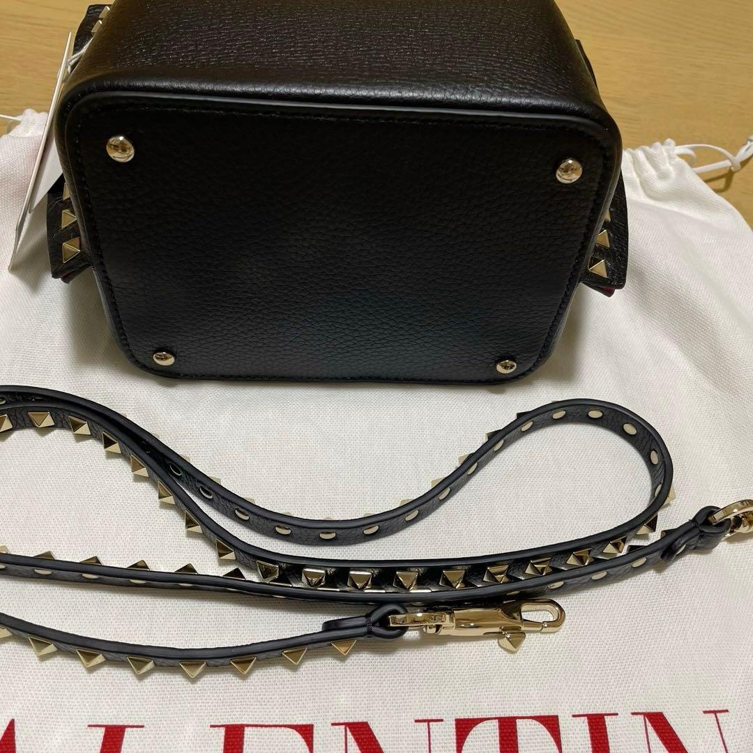 【新品未使用】VALENTINO ♪ ロックスタッズ スモール トート