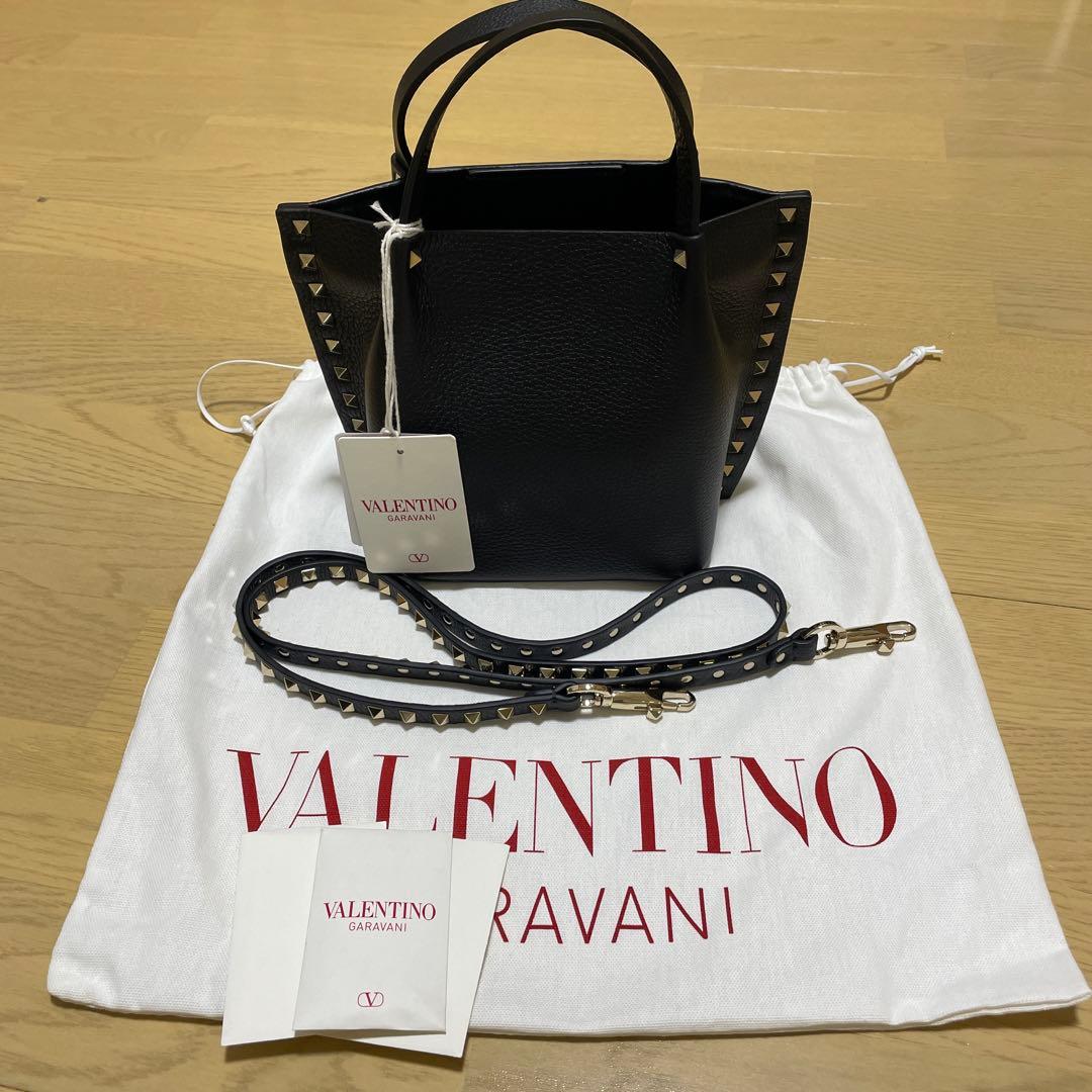 【新品未使用】VALENTINO ♪ ロックスタッズ スモール トート