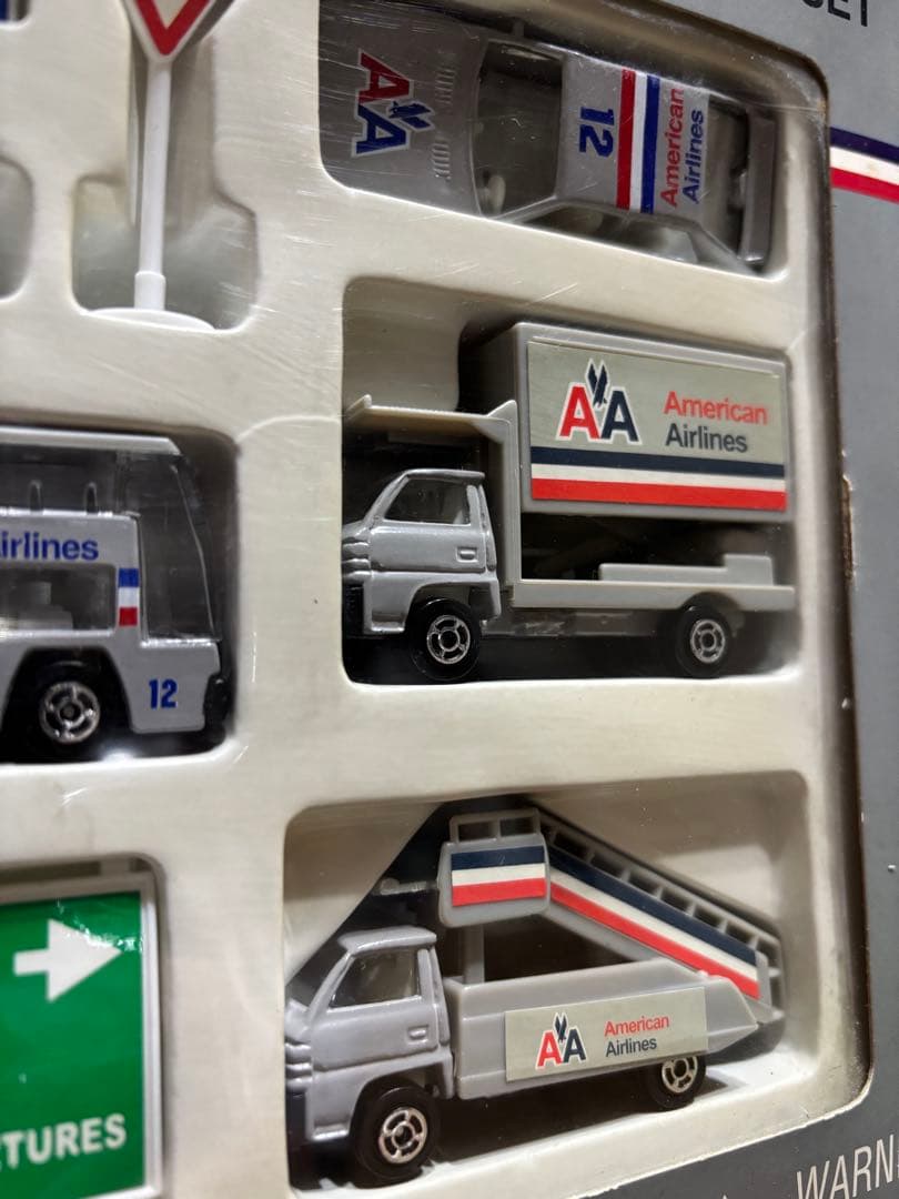 航空機・ヘリコプター American Airlines Airport play set