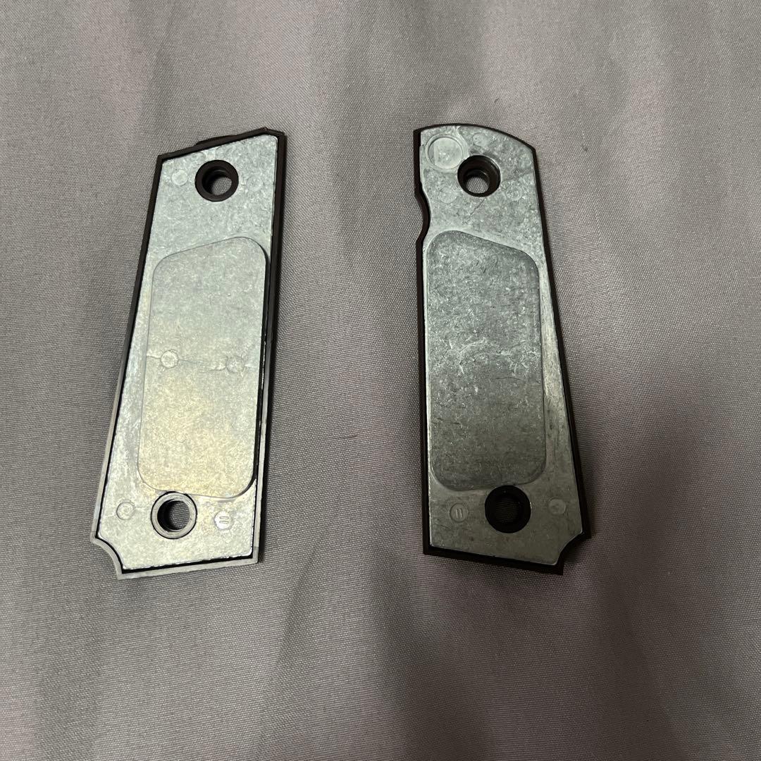 美品 東京マルイM1911A1 ガスガン カスタムグリップ付き