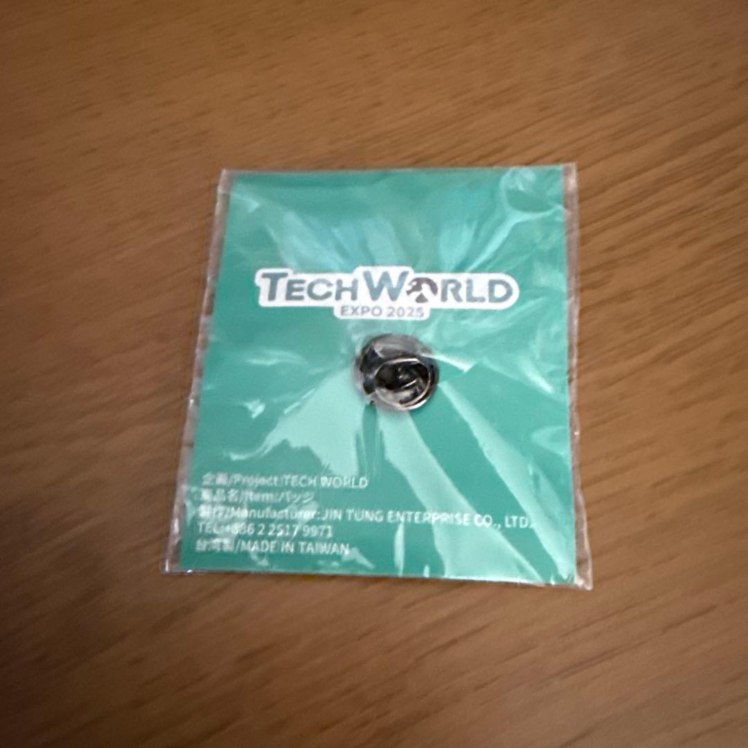 TECH WORLD EXPO 2025 ピンバッジ - メルカリ