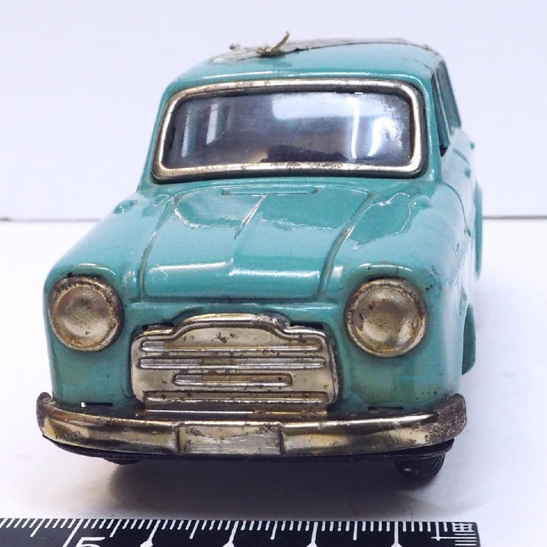 萬代屋【ダットサン セダン1000黄緑】ブリキtin toy car自動車□箱無
