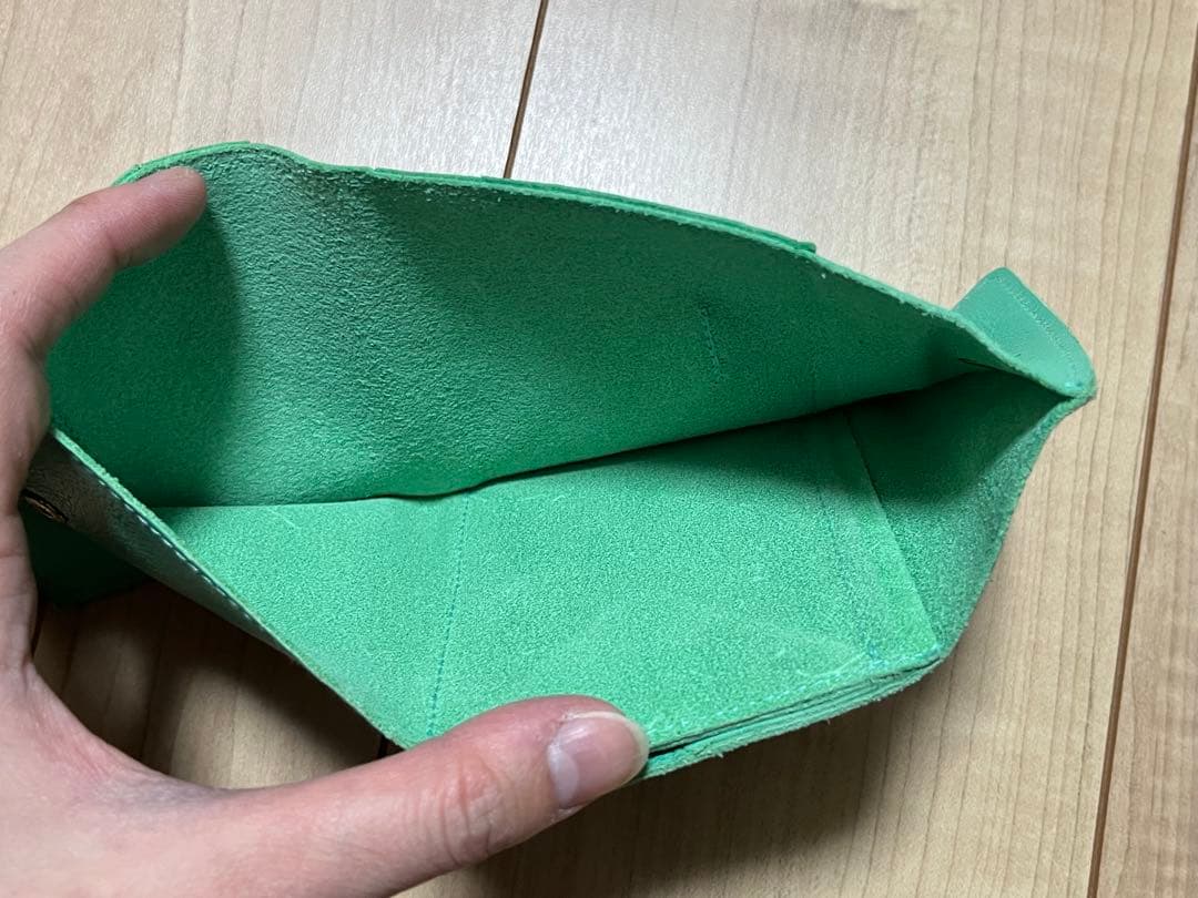 IL BISONTE ミントグリーン レザー 二つ折り財布