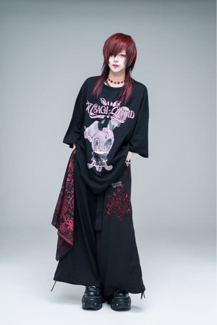 USAGI-LUCID マザリ Tシャツ 黒【真鬼マナセ】着用モデル - メルカリ