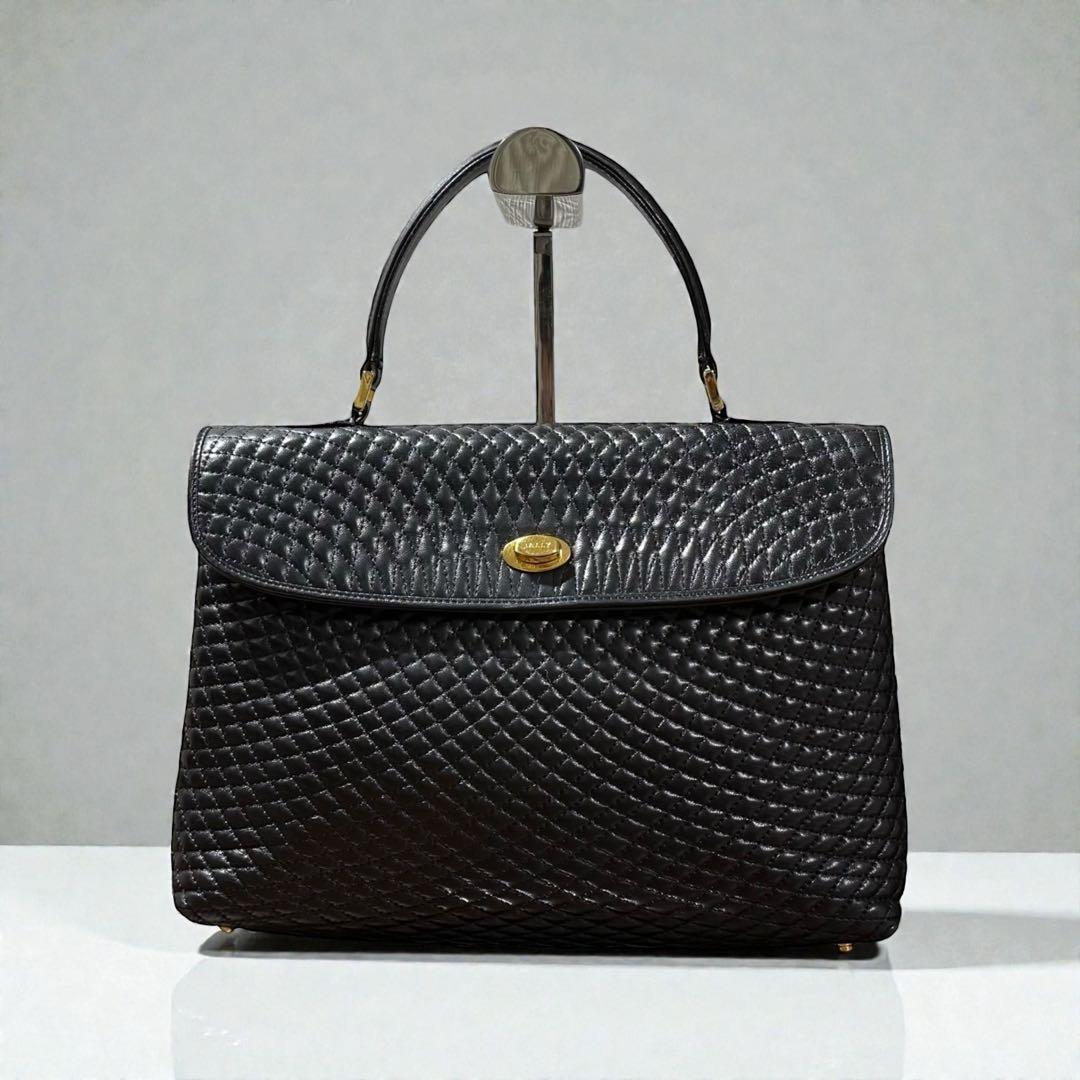 中野蘭疇 「静晏」 日展特選、審査員￼額41.8×38.7色紙27×24cm