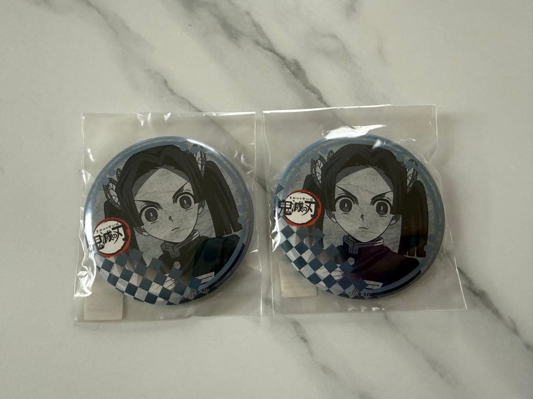 鬼滅の刃 ダイニング お楽しみくじ 缶バッジ 胡蝶しのぶ 神崎アオイ5点セット