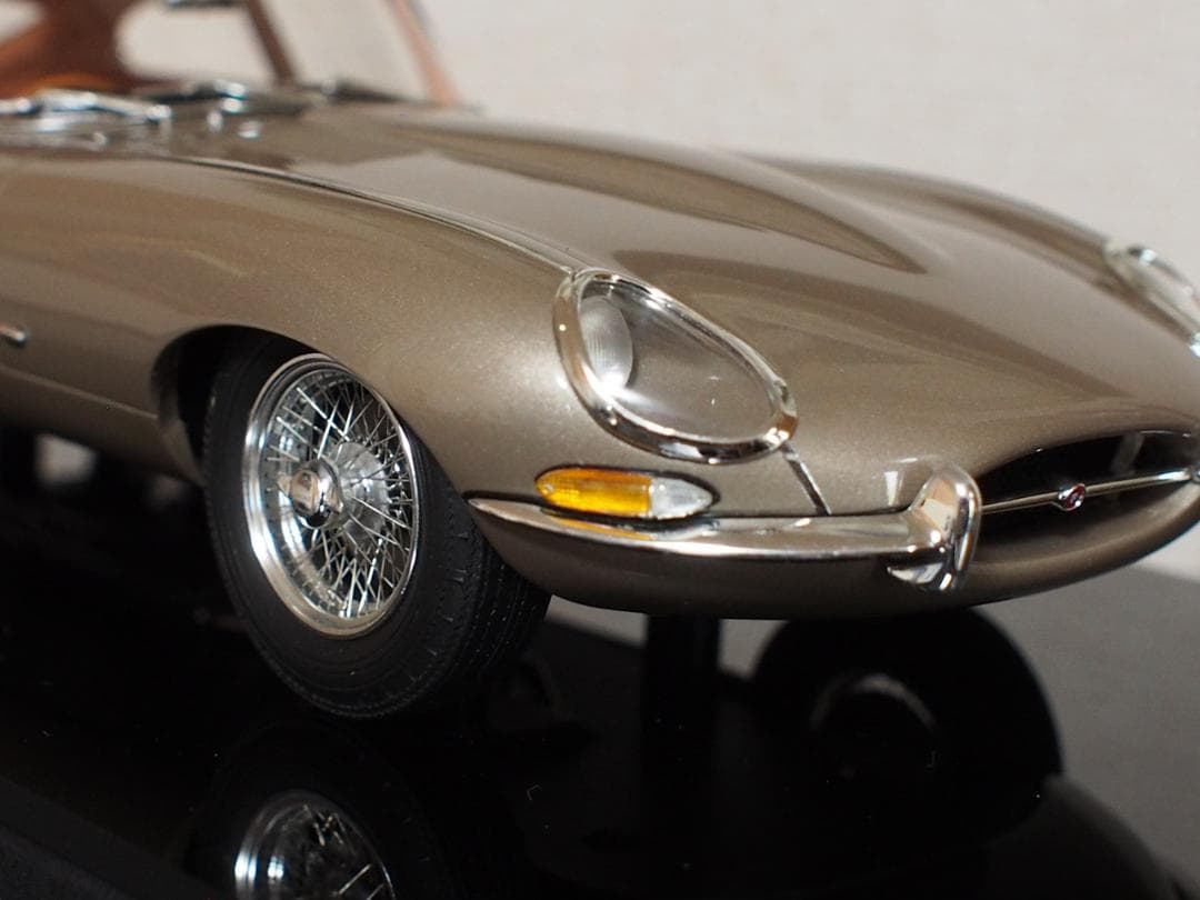 1/18 アマルガム Amalgam : ジャガー JAGUAR E-type