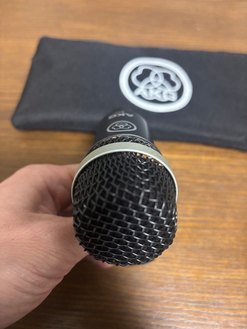 AKG D40　ダイナミックマイク