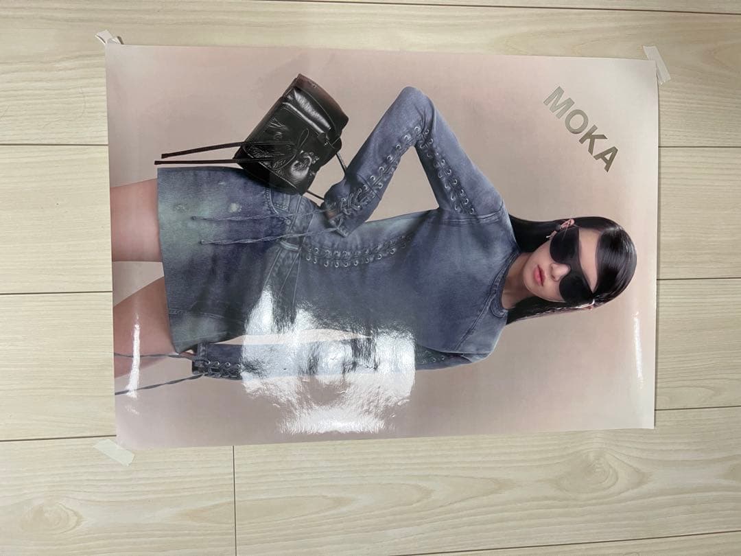 ILLIT アイリット ポスター MOKA アクネストゥディオズ 24SS - メルカリ