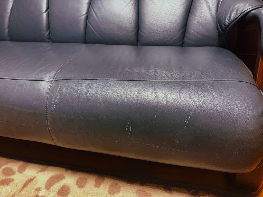 送込み　定価35万　高級レザーソファ　本革ソファー　3人掛け　ヴィンテージ家具