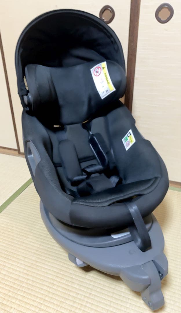 Combi THE S PLUS ISOFIX エッグショック ZC-750