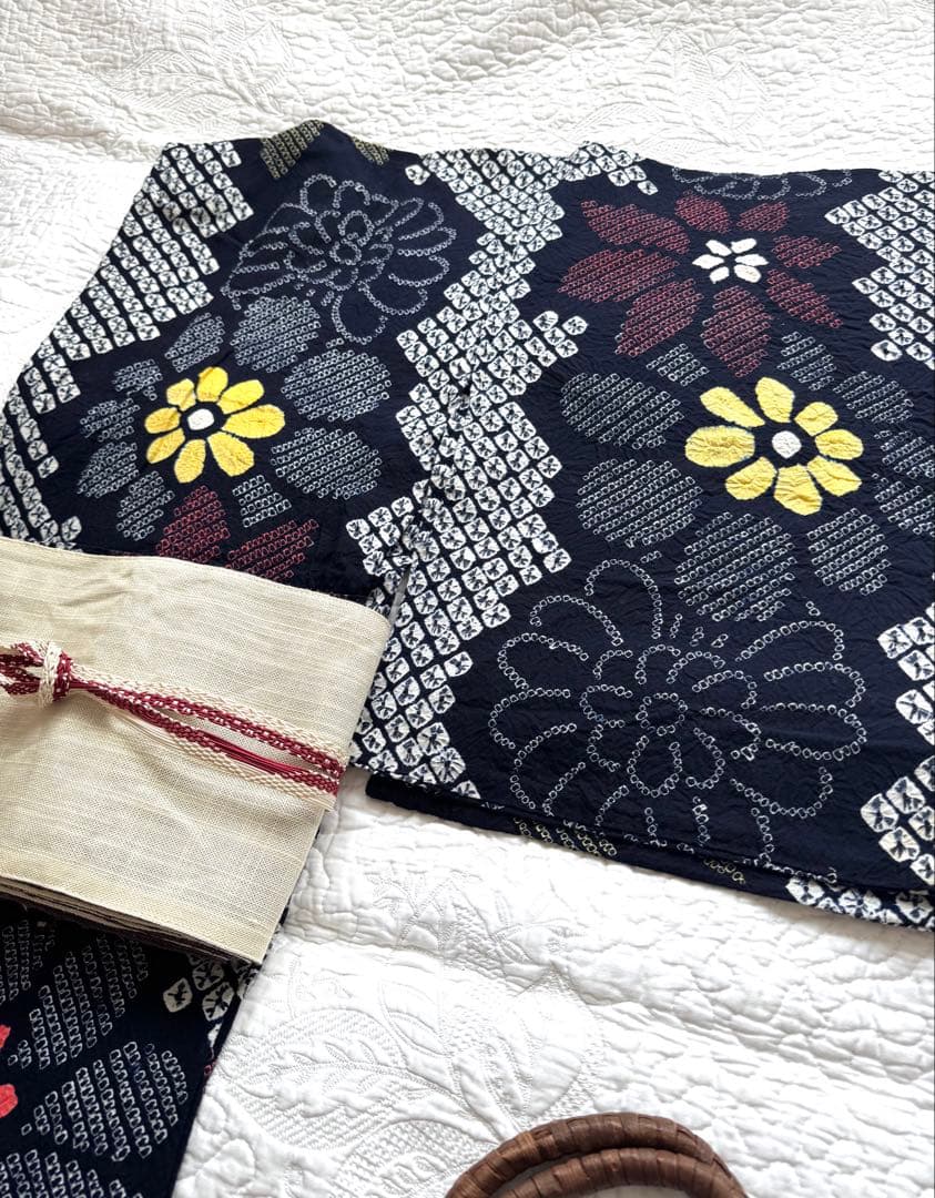 ご奉仕 高身長の方にも◆粋な大人の浴衣 ◆ 有松絞り 草花間道 素晴らしい逸品