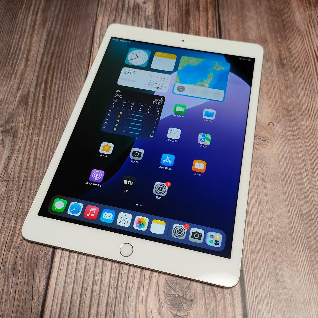 iPad 第8世代 32GB SIMフリー シルバー 美品 - メルカリ