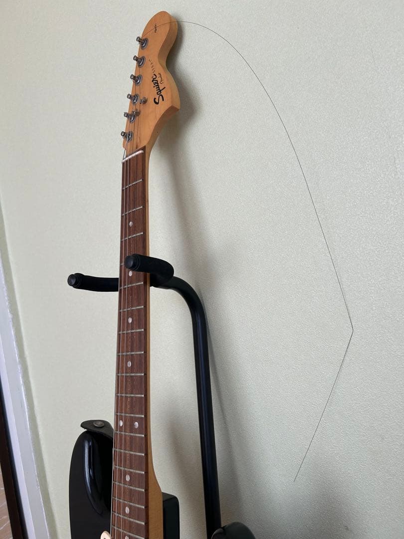 Squier ストラトキャスター ブラック 6弦