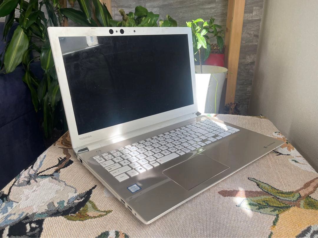 TOSHIBA 】 ノ-トパソコン T75/GG第8世代 i7 SSD