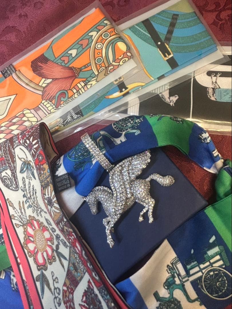 ￼ペガサスモチーフペンダントトップ　チャーム✖️スカーフ