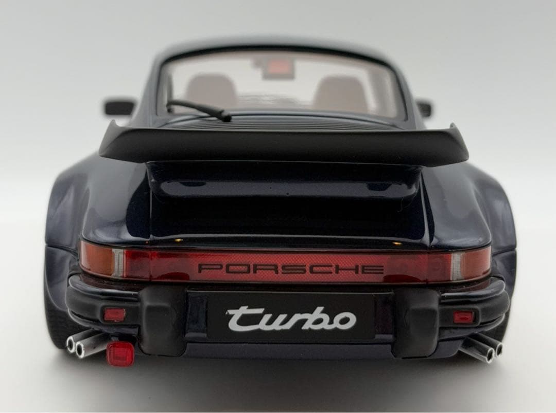 ミニカー Porsche930Turbo Slant Nose896/1000 1/18