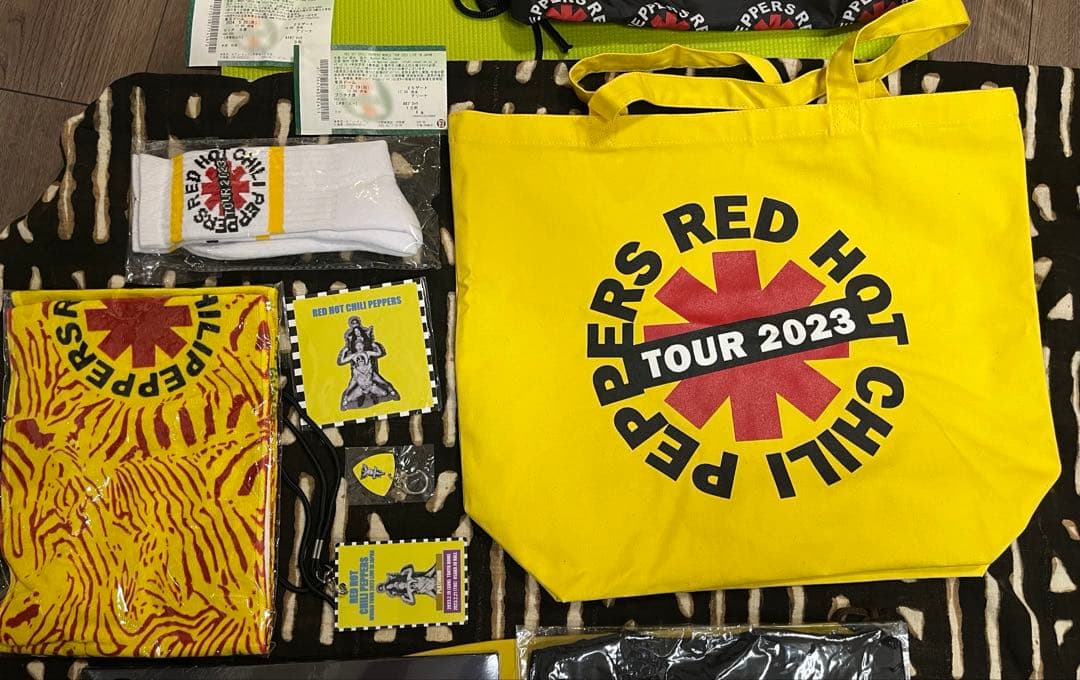 HYDEIST81°様専用 レッチリ2023&2024来日VIPグッズ他 - メルカリ