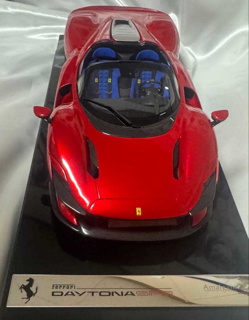 ミニカー amalgam FERRARI DAYTONA SP3 1/18