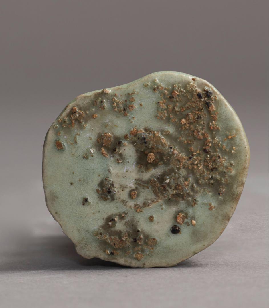 12世紀 高麗青磁 文官形水滴　 (検/文房具李朝徳利酒器新羅唐津古宋備前）