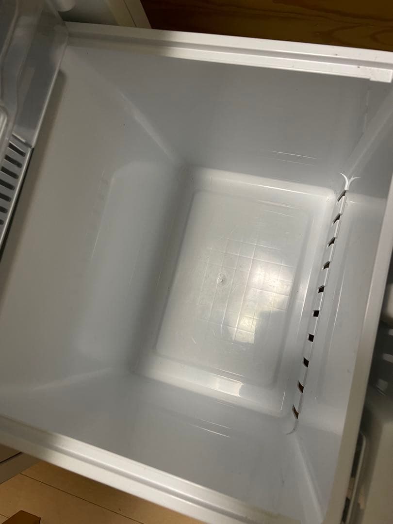 【Hisense】一人暮らし用　冷蔵庫 ホワイト　134L