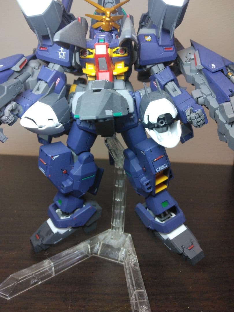 HGガンダムTR-1 ハイゼンスレイ・ラーⅡ全塗装完成品　改造品　　台座付
