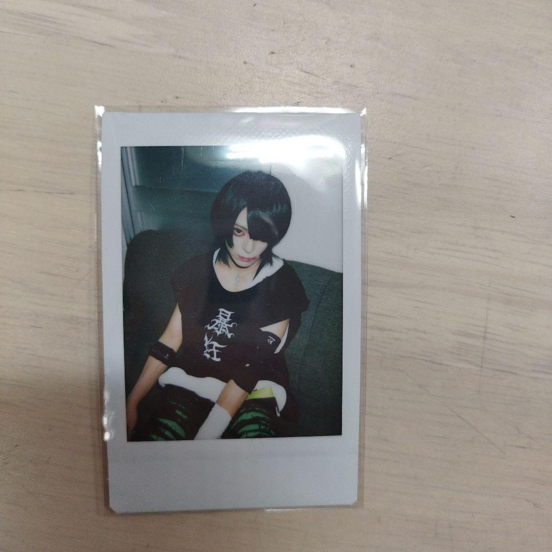 甘い暴力 咲 チェキ - メルカリ