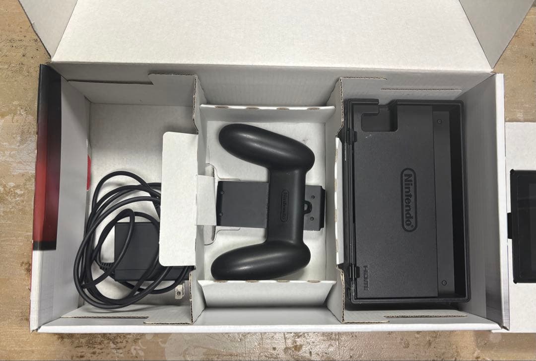 任天堂Switch本体　有線LAN付き　無HDMI