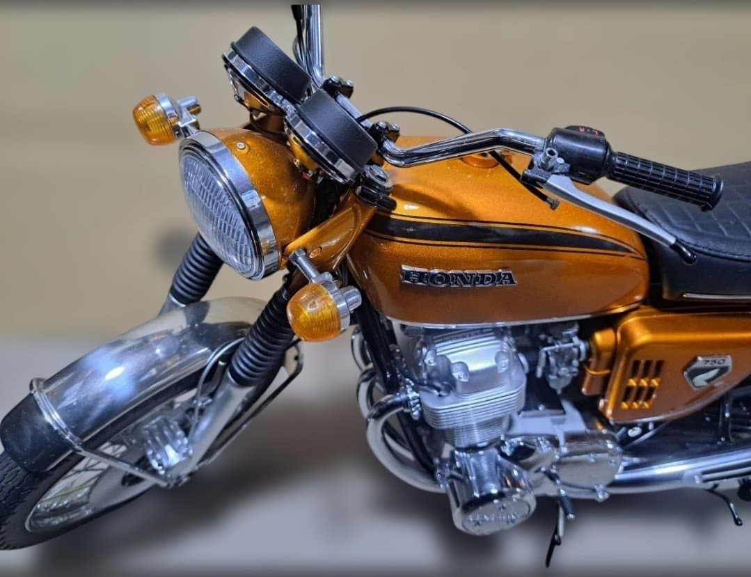 ホンダ　CB750完成品　HONDA B750　FOUR