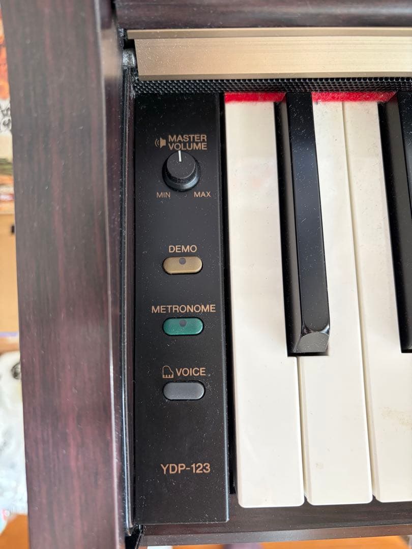 Yamaha 電子ピアノ 黒 椅子付き YDP 123 値下げ可能 コンパクトピアノ