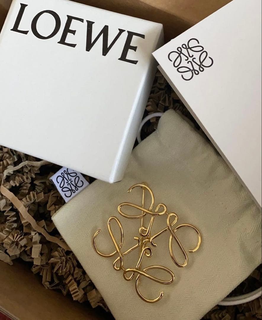 1度使用】LOEWE ゴールド リボンブローチ