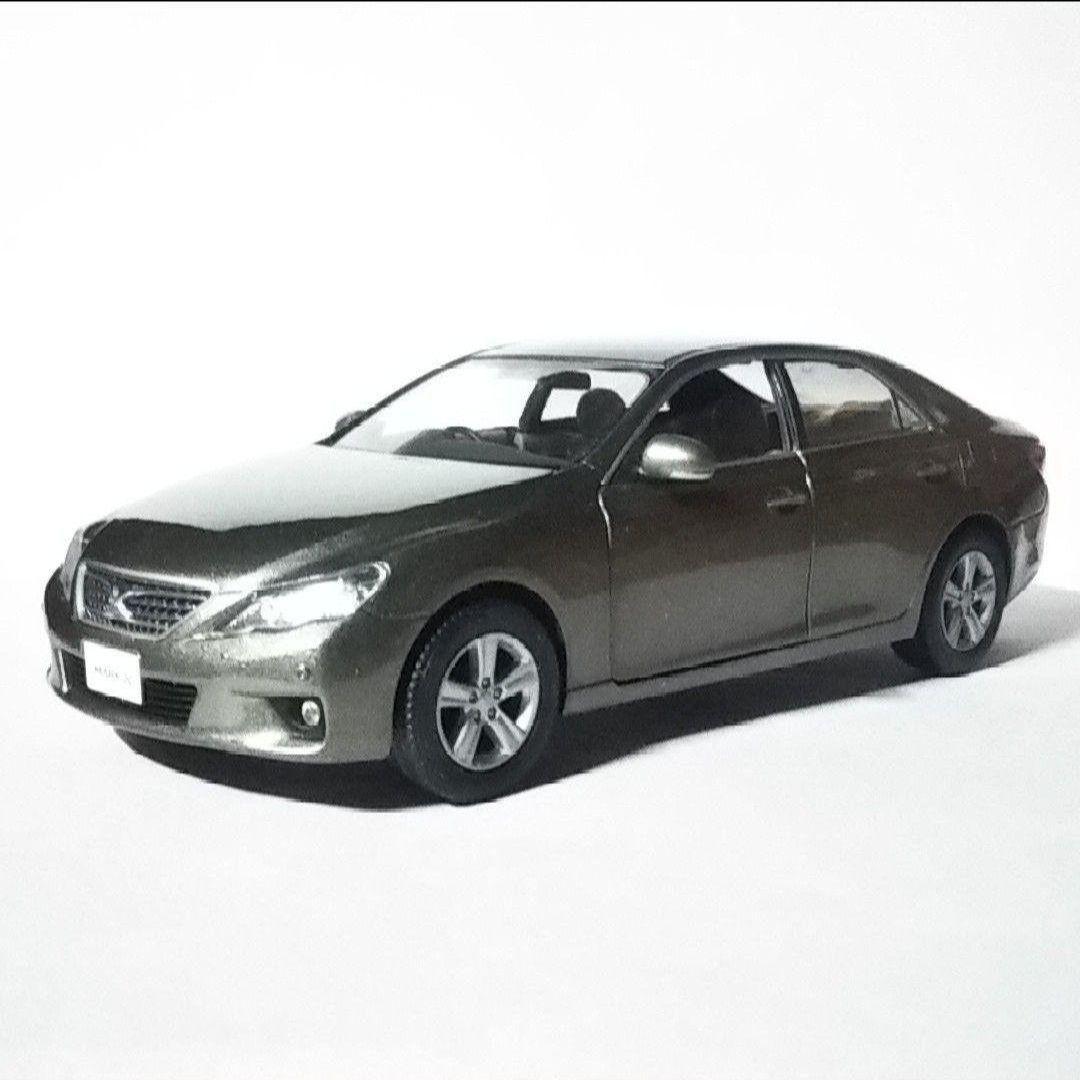 カラーサンプル TOYOTA マークX 2台